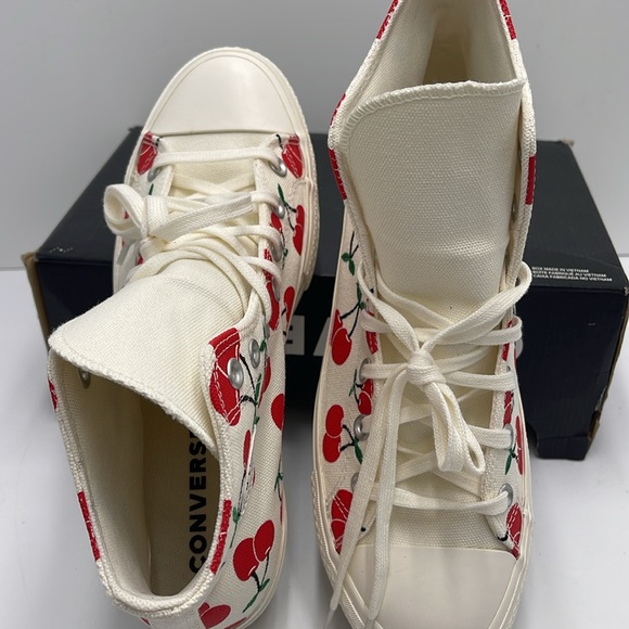 Converse WMNS CTAS LIFT HI
EGRET/RED/GREEN Cherry A08096C Platforms Sneakers - Picture 12 of 16